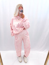 Load image into Gallery viewer, Backwoods Barbie Joggers - L PINK CAMO