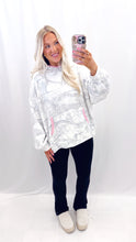 Load image into Gallery viewer, Girly Camo Oversized Hoodie

