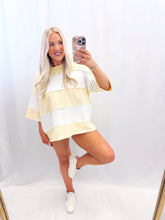 Load image into Gallery viewer, Butter Up Oversized Top💖 medium &amp; large left
