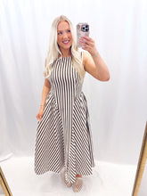 Load image into Gallery viewer, Sunday Stroll Dress
