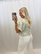 Load image into Gallery viewer, Beachside Bloom Blouse💖 1 small &amp; 1 large left
