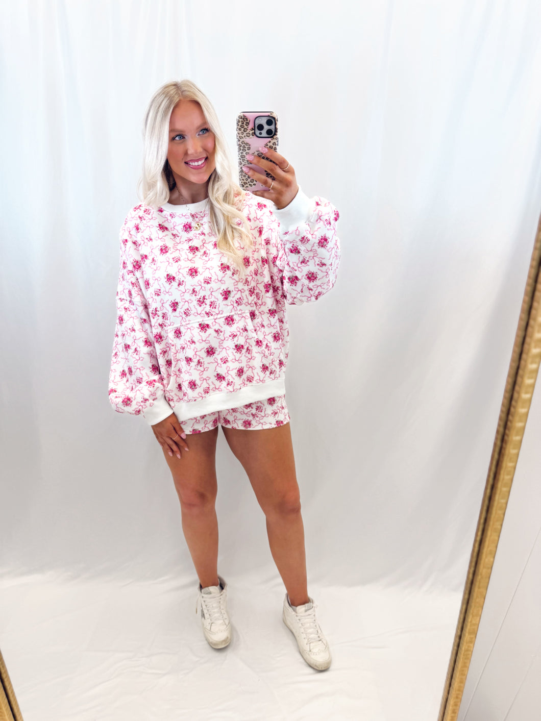 Rosy Ribbons SET (pullover + shorts)