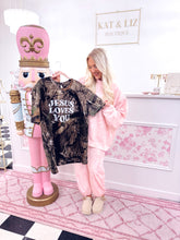 Load image into Gallery viewer, JESUS LOVES YOU CAMO TEE!! (Kat &amp; Liz Custom!) Black Friday Special Price💖
