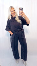 Load image into Gallery viewer, Daily Basis Set (top + pants)
