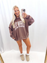 Load image into Gallery viewer, John 3:16 Hearts Pullover
