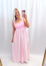 Load image into Gallery viewer, Springtime Sweetness Dress
