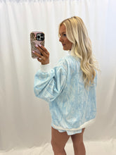 Load image into Gallery viewer, Blue Camo Oversized Mockneck
