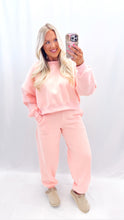 Load image into Gallery viewer, Cozy Core PULLOVER PINK
