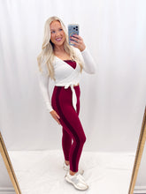 Load image into Gallery viewer, Made To Move Leggings Cherry
