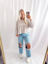 Load image into Gallery viewer, Cinnamon Blossom Top💖 2 smalls &amp; 1 large left
