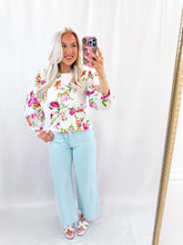 Load image into Gallery viewer, Brunch In The Hamptons Blouse💖 2 smalls &amp; 1 large left
