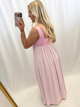Load image into Gallery viewer, Springtime Sweetness Dress
