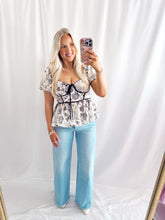 Load image into Gallery viewer, Maple &amp; Magnolia Blouse
