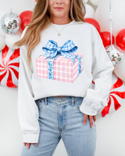 Load image into Gallery viewer, Chinoiserie Present
