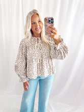 Load image into Gallery viewer, Cottage Blooms Top
