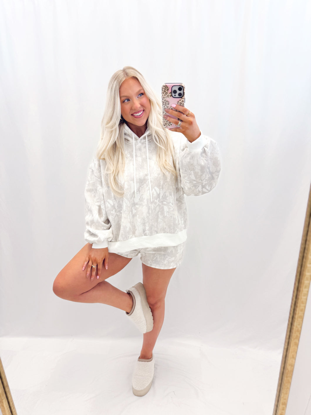 Comfy In Camo Hoodie - WHITE CAMO💖 small & medium left