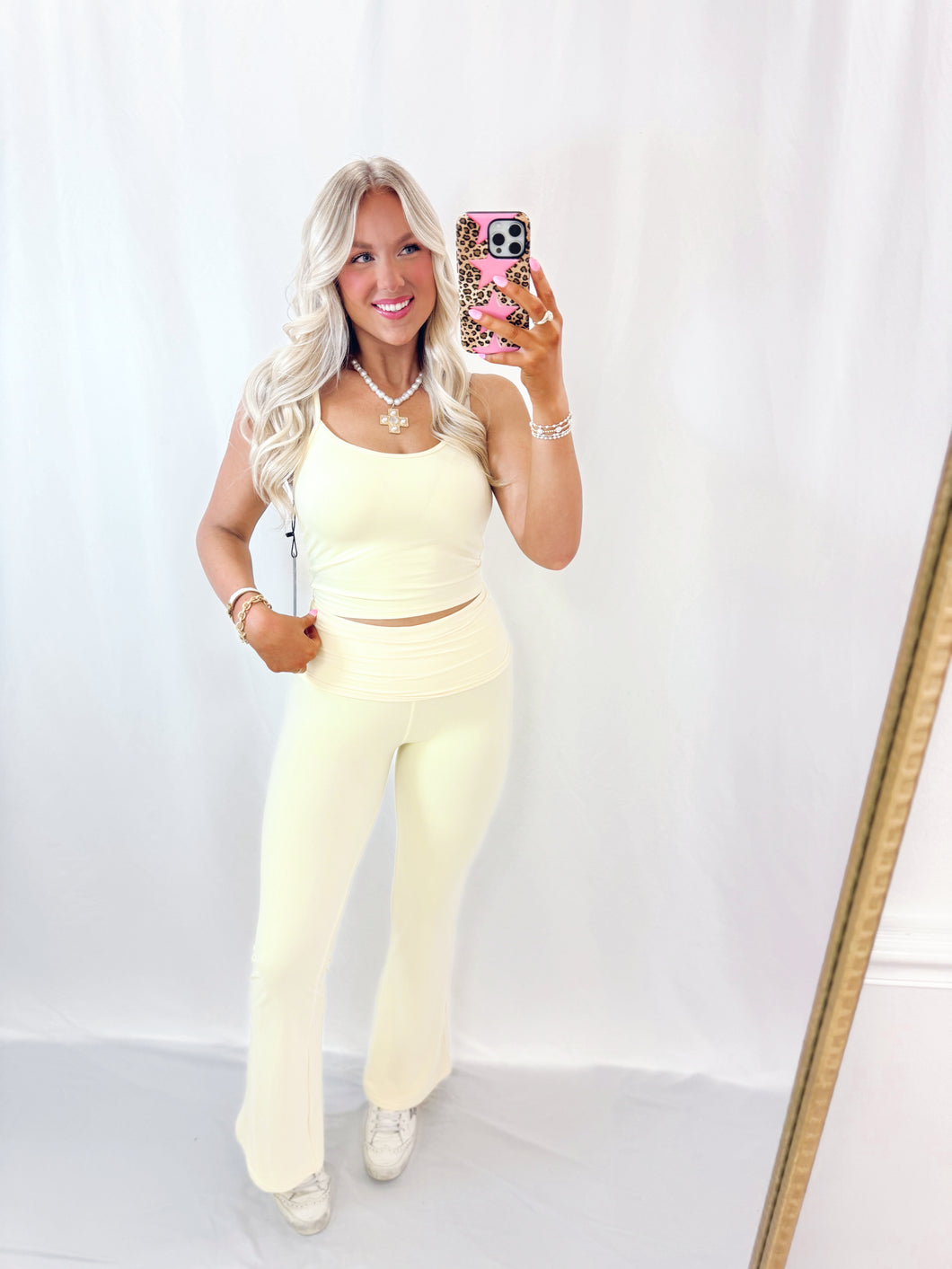 The Softest Cami Top YELLOW💖 1 large left