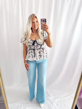 Load image into Gallery viewer, Maple &amp; Magnolia Blouse
