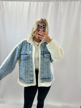 Load image into Gallery viewer, Winter Fleece Denim Jacket
