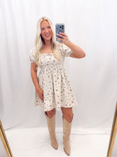 Load image into Gallery viewer, Southern Belle Dress Cream Floral
