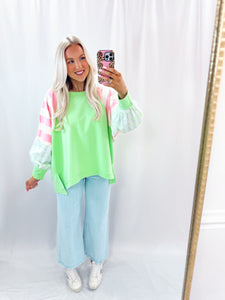 Bubbly Babe Pullover💖 3 mediums left