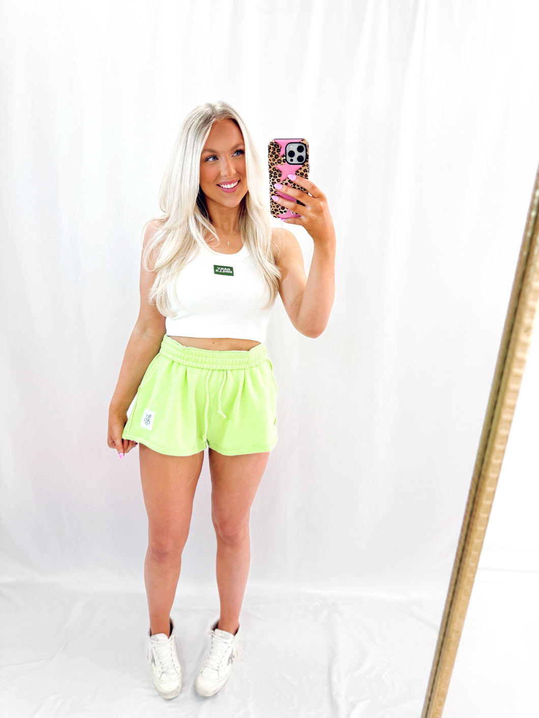 Relax Day BUCKETLIST Shorts LIME