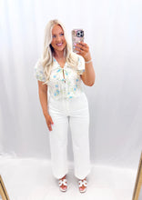 Load image into Gallery viewer, Belle Bloom Blouse💖 2 larges left
