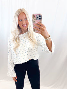 Dainty Daisy Pullover
