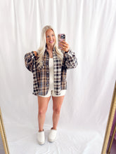 Load image into Gallery viewer, Spiced Cocoa Flannel💖 1 of each size left

