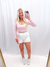 Load image into Gallery viewer, Wrap &amp; Go Top Pink
