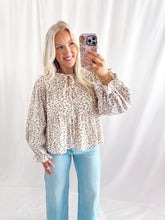 Load image into Gallery viewer, Cottage Blooms Top
