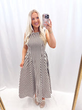 Load image into Gallery viewer, Sunday Stroll Dress
