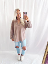 Load image into Gallery viewer, Faded Mocha Pullover💖 1 small left
