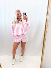 Load image into Gallery viewer, Sugar Stripe SET (pullover + shorts)
