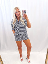 Load image into Gallery viewer, Flip Flop Casual SET (top + shorts)💖 1 small left

