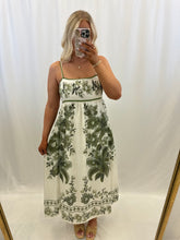Load image into Gallery viewer, Ocean Avenue Dress GREEN

