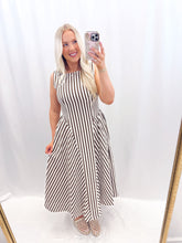 Load image into Gallery viewer, Sunday Stroll Dress
