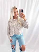 Load image into Gallery viewer, Cinnamon Blossom Top💖 2 smalls &amp; 1 large left
