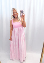 Load image into Gallery viewer, Springtime Sweetness Dress
