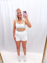 Load image into Gallery viewer, Active In Camo Set White

