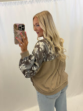 Load image into Gallery viewer, Camo Cool Pullover
