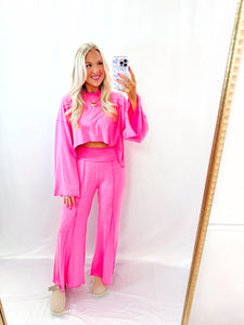 Neon Chic Bucketlist SET (flare pants + hooded pullover)