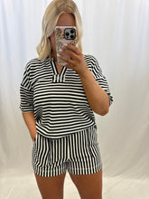 Load image into Gallery viewer, Flip Flop Casual SET (top + shorts)💖 1 small left
