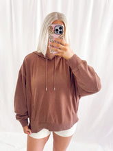 Load image into Gallery viewer, Slouchy Season Hoodie BROWN
