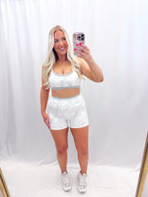 Load image into Gallery viewer, Active In Camo Set White
