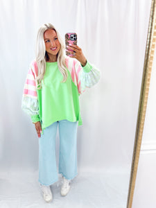 Bubbly Babe Pullover💖 3 mediums left