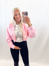 Load image into Gallery viewer, Cropped Comfort Hoodie PINK
