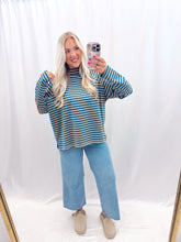 Load image into Gallery viewer, Pistachio Mint Long Sleeve Top
