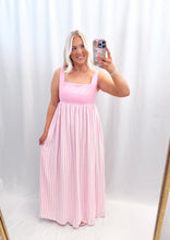 Load image into Gallery viewer, Springtime Sweetness Dress

