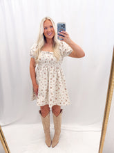Load image into Gallery viewer, Southern Belle Dress Cream Floral
